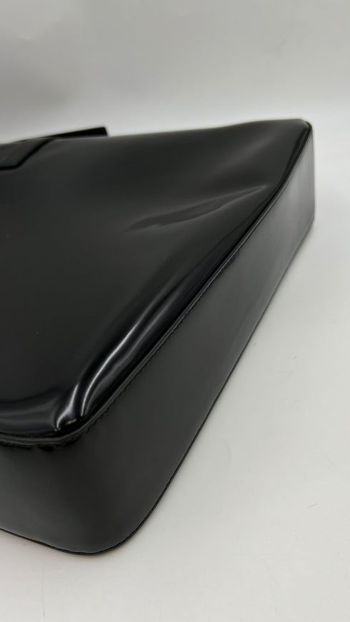 Borsa "arch" nero lucido