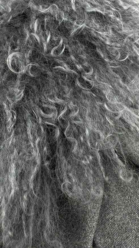 Cappotto con collo eco-pelliccia