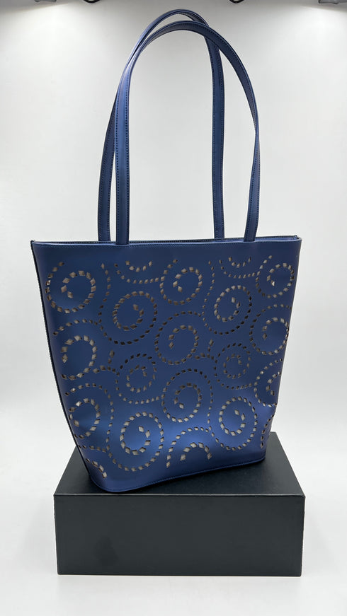 Borsa vintage traforata blu
