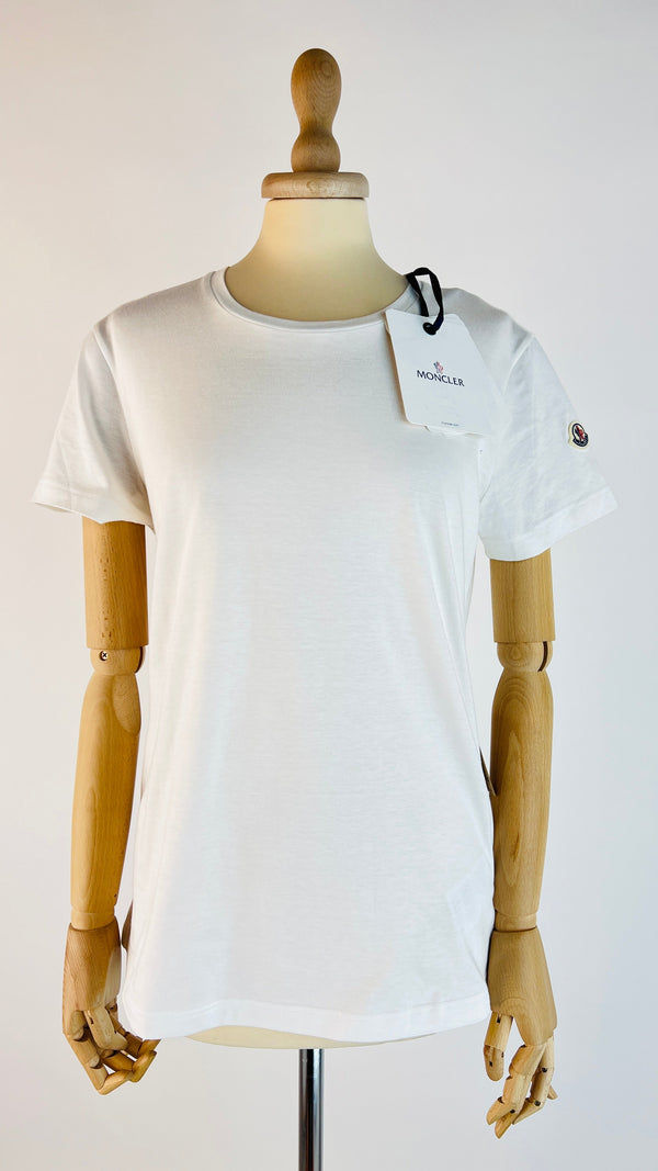 T-shirt bianca girocollo con cartellino