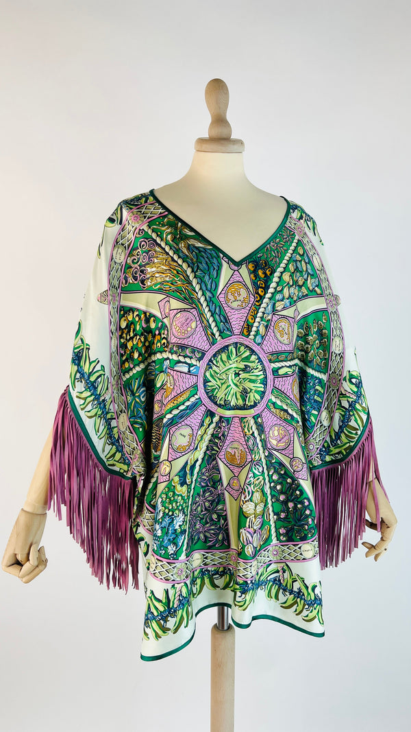 Top poncho con frange