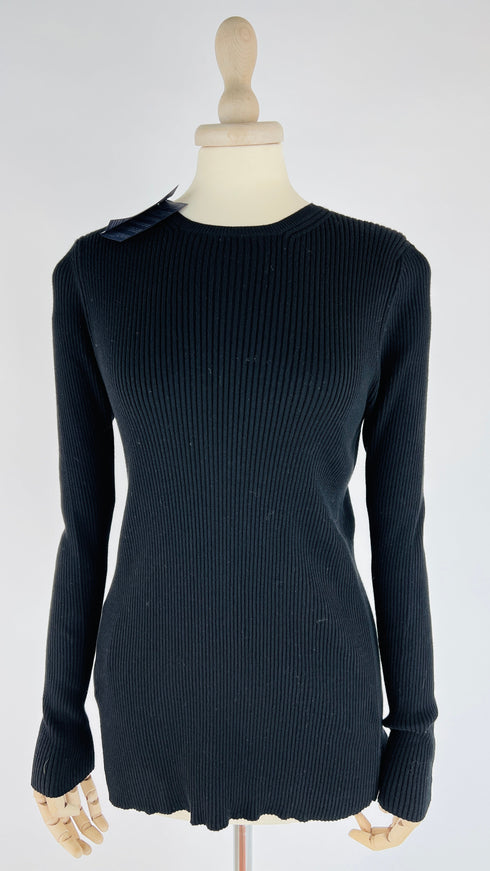 Maglia girocollo con cartellino