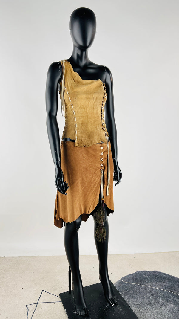 Completo in suede