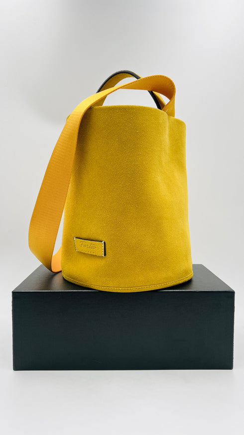 Borsa a secchiello in suede