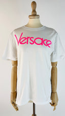 T-shirt logo Versace