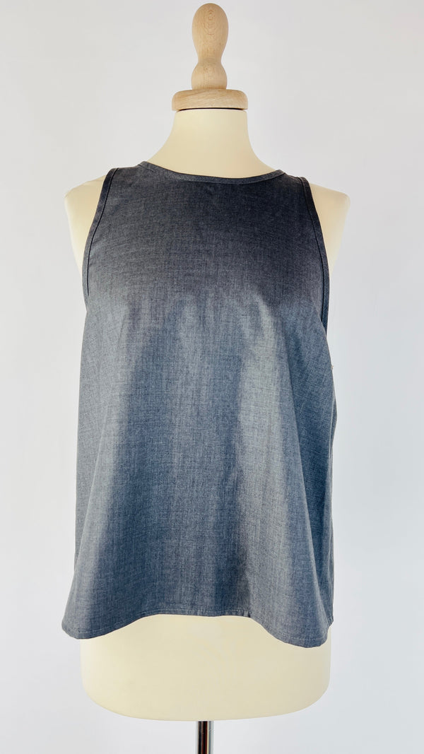 Top girocollo grigio