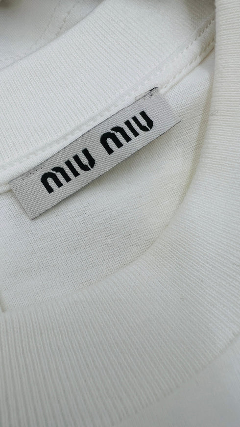 T-shirt con balza