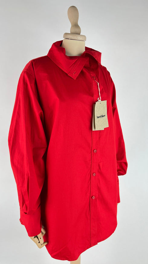 Camicia in popeline con cartellino