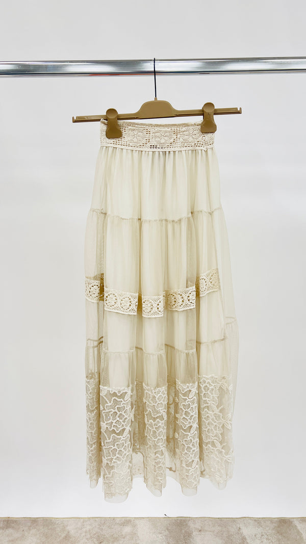 Gonna midi in tulle ricamato