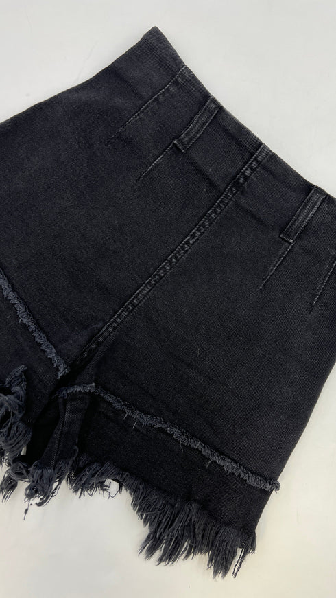Shorts in denim sfrangiato