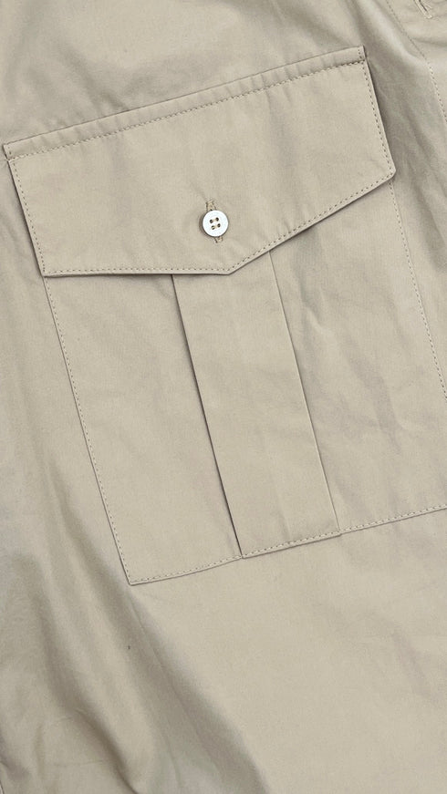 Camicia beige con tasconi