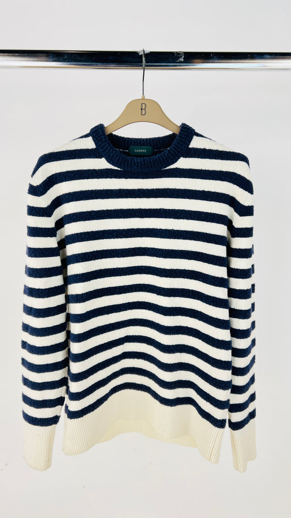 Maglione a righe bianche e navy