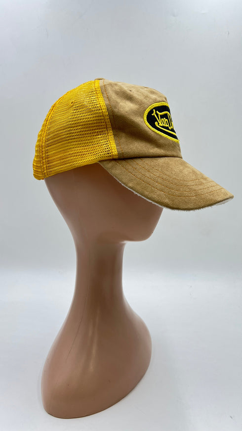 Baseball cap suede mesh