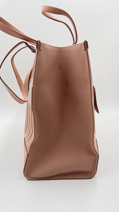 Tote Bag "Never Still"