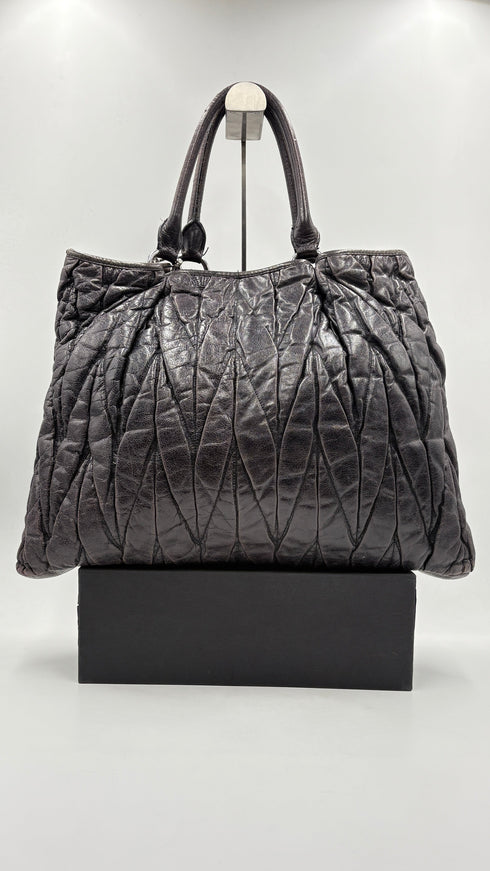 Borsa a mano in pelle matelassè