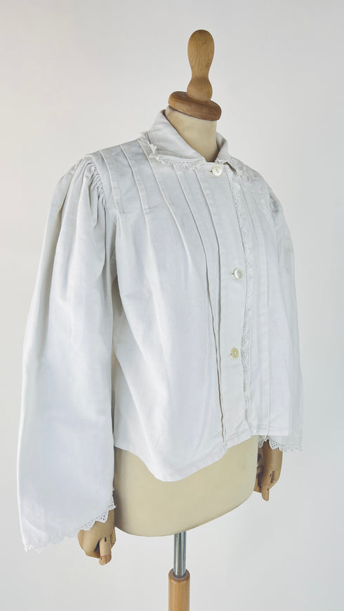 Camicia vintage con inserti in pizzo