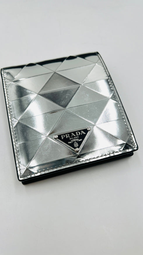 Triangle Bi-Fold Wallet Argento