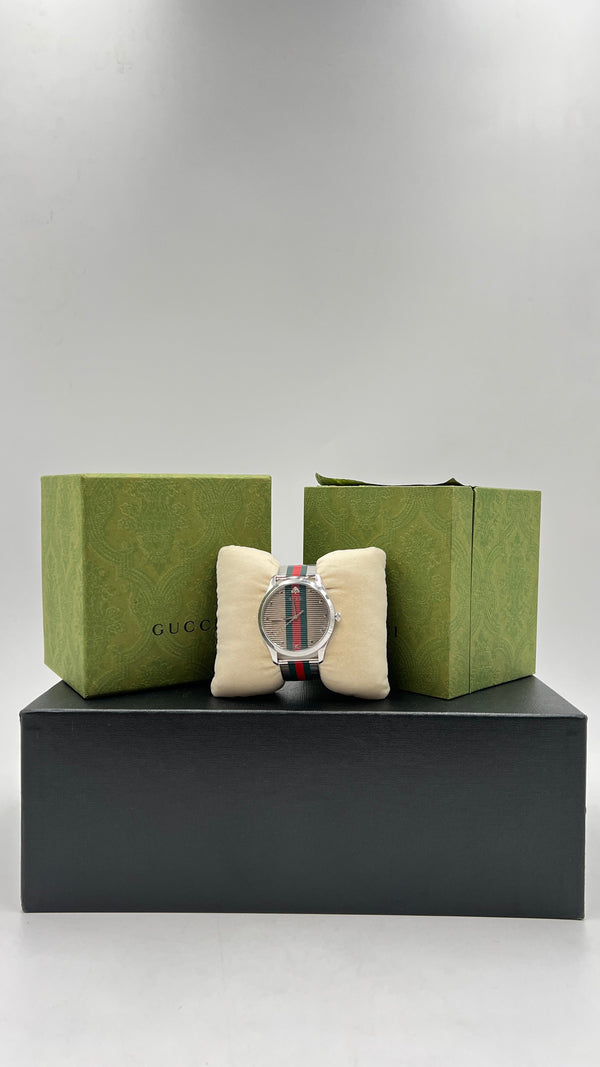 Orologio modello "G-Timeless"