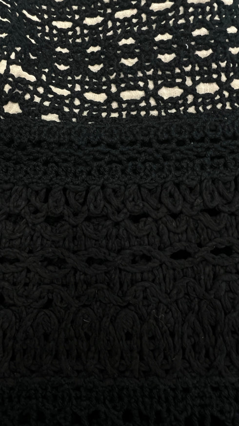 Top smanicato a crochet