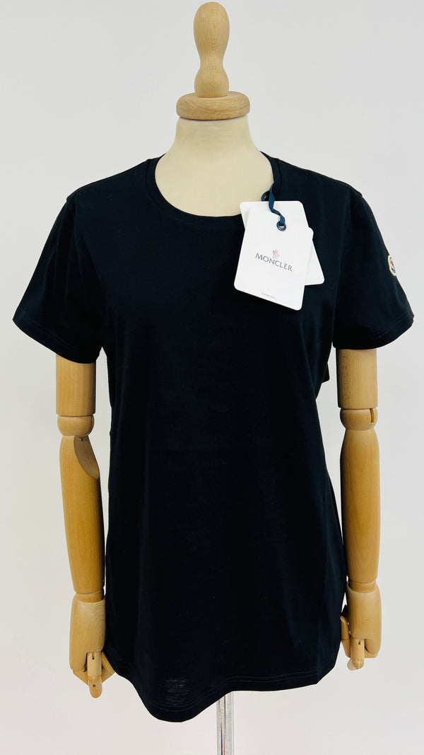 T-shirt con cartellino