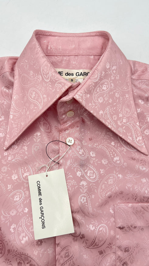 Camicia paisley con cartellino