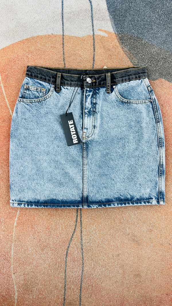 Minigonna in denim bi-color con cartellino