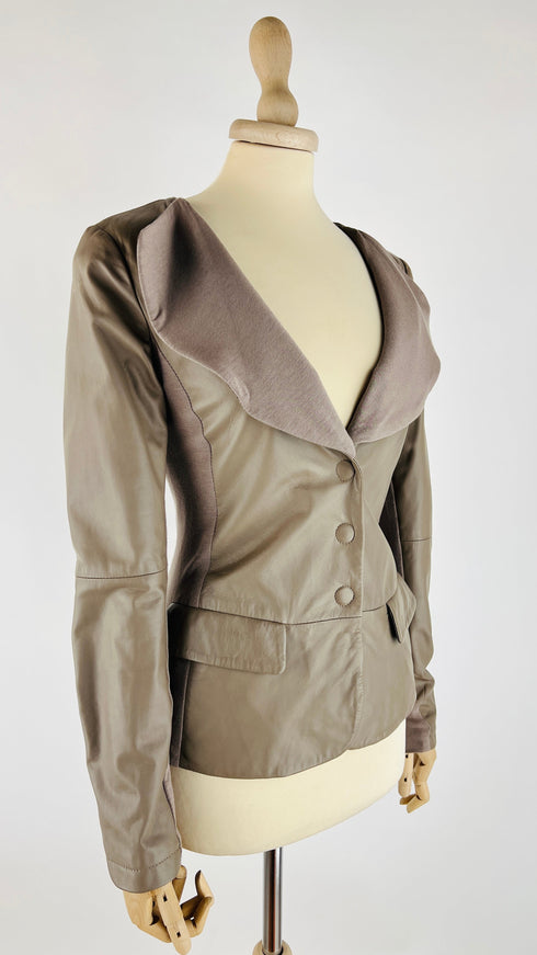 Giacca in pelle e jersey