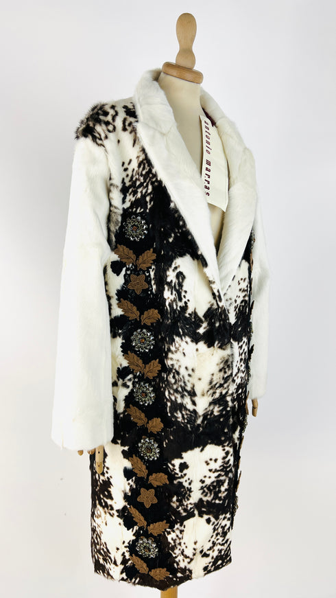 Cappotto animalier appliqués con cartellino F/W 2019