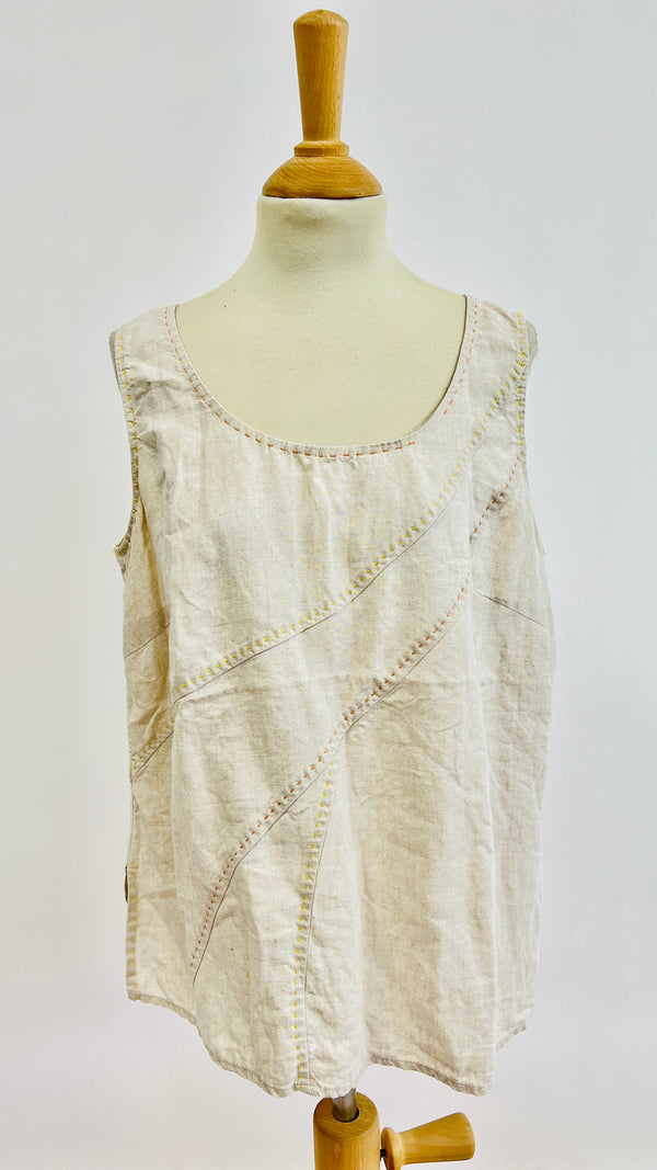Top in lino ricamato