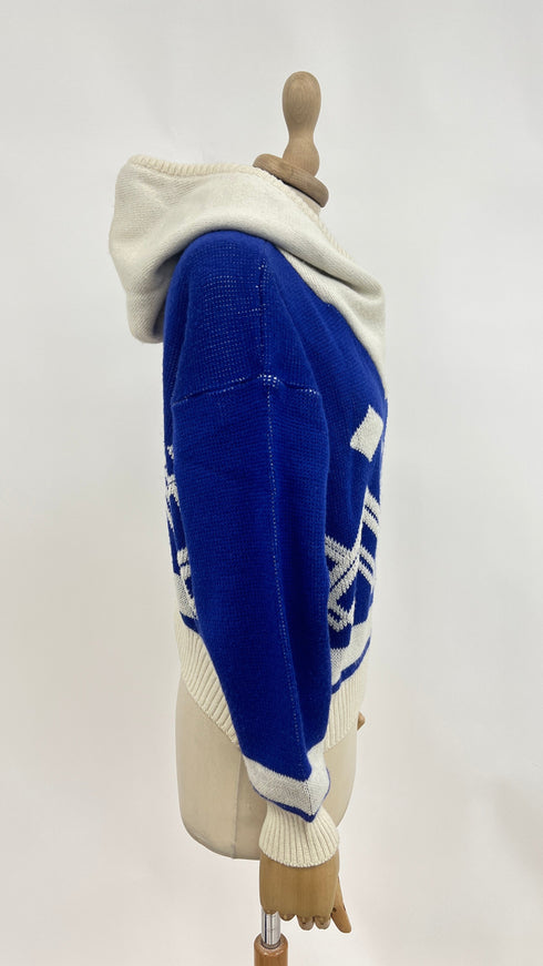 Maglione corto con cappuccio