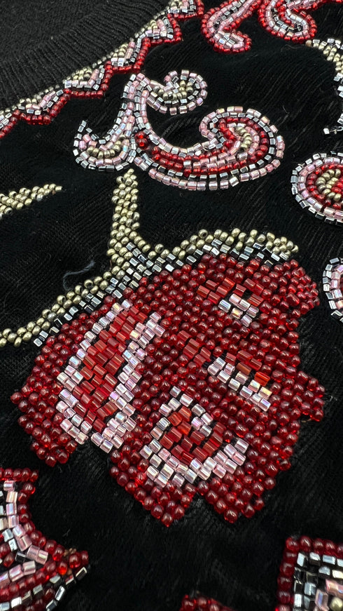 Maglia con decorazione perline