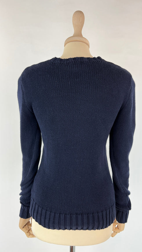Maglione blu con bandiera