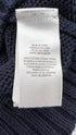 Maglione blu con bandiera