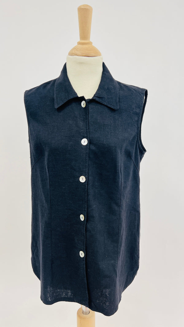 Camicia smanicata nera