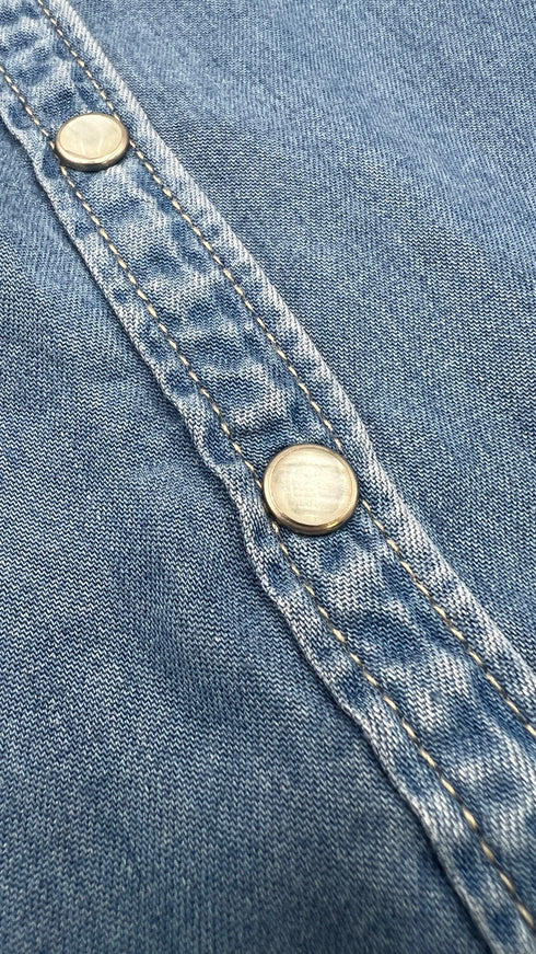Camicia smanicata in denim