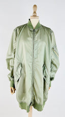 Bomber over verde MM6