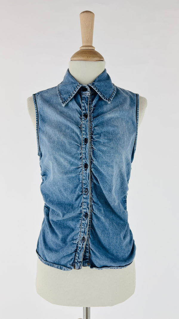 Camicia smanicata arriccita