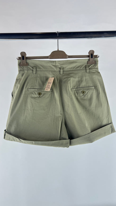 Shorts a vita alta con risvolto