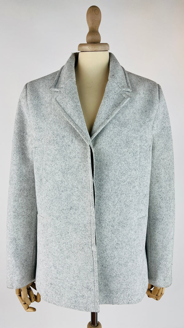 Blazer in lana con cartellino
