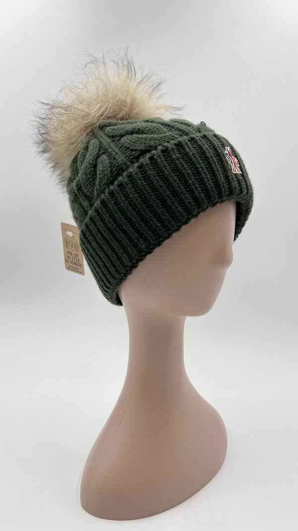 Cappello con pon pon