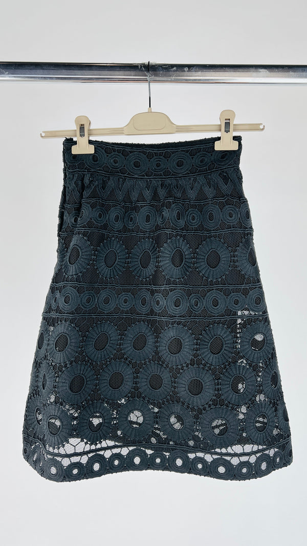 Gonna a ruota corta in pizzo