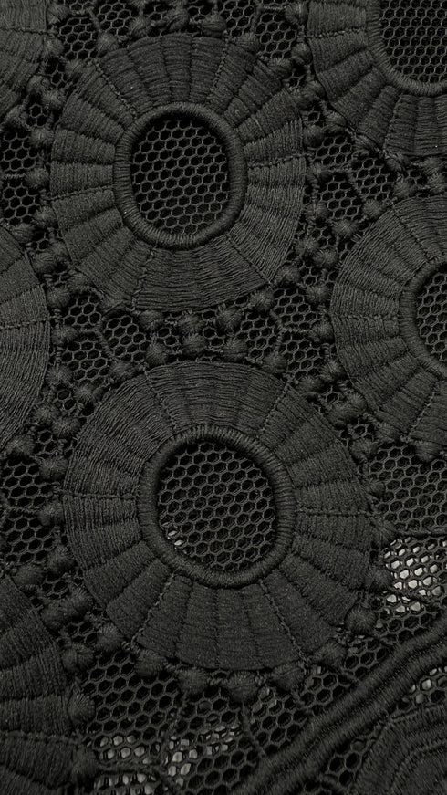 Gonna a ruota corta in pizzo