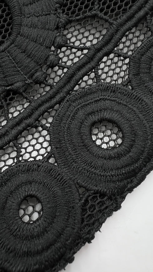 Gonna a ruota corta in pizzo