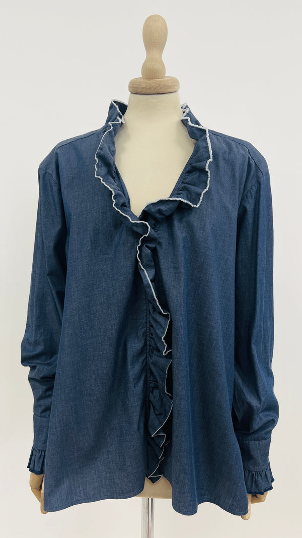 Blusa con scollo volant