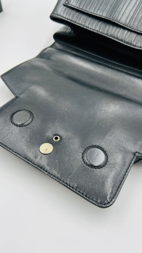 Borsa a spalla con hardware oro