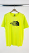 T-shirt fluo stampata con cartellino