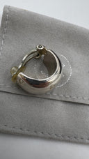 Orecchini in argento con logo CHANEL