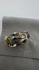 Orecchini in argento con logo CHANEL