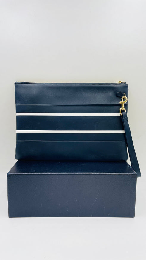 Pochette in pelle blu