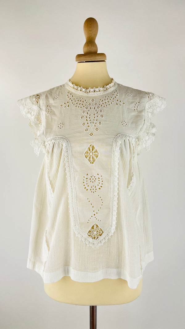 Top smanicato pizzo e sangallo